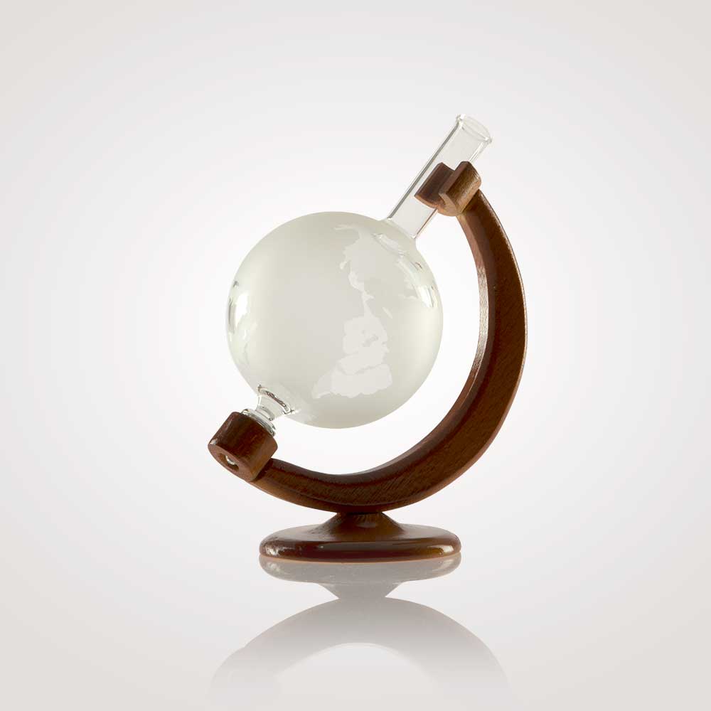 Földgömb karaffa fa állvánnyal