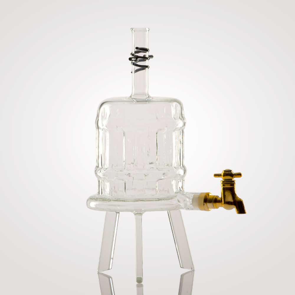 Italadagoló hordó réz csappal